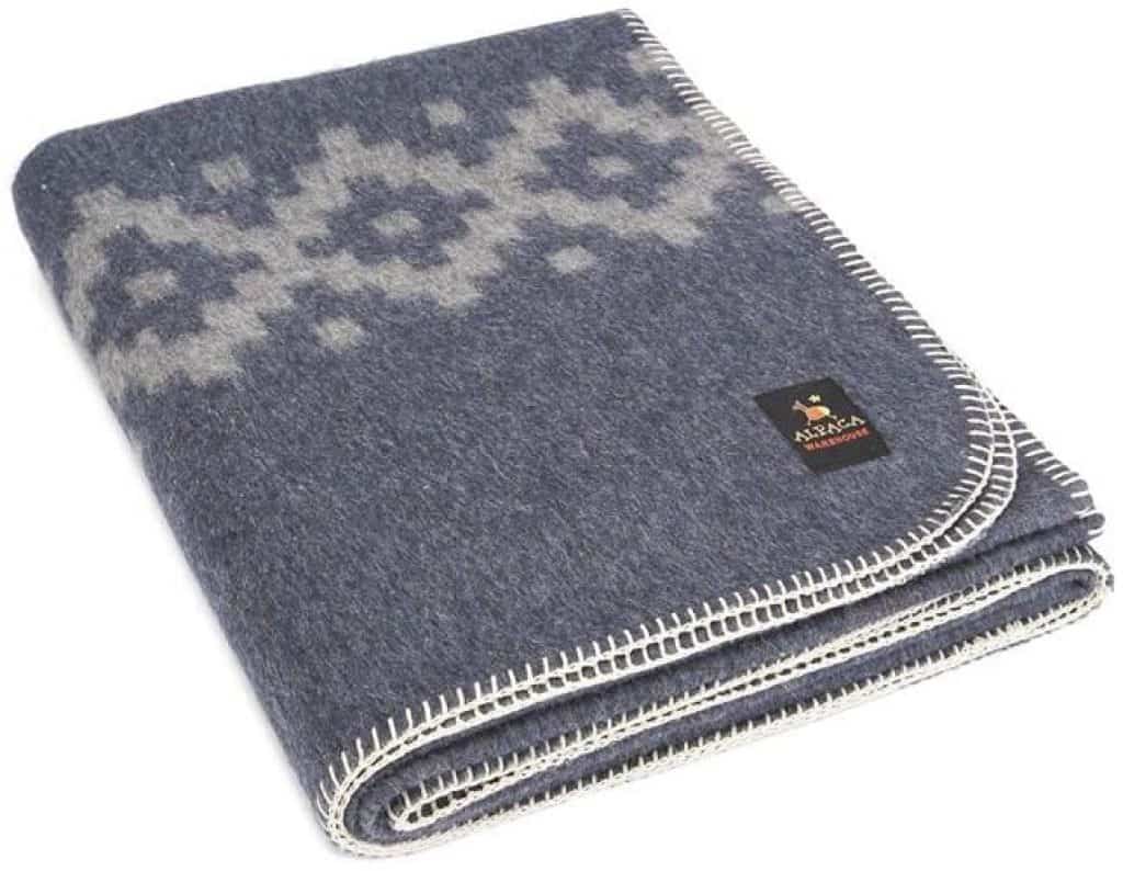 8 Best Wool Blankets For Camping 2023