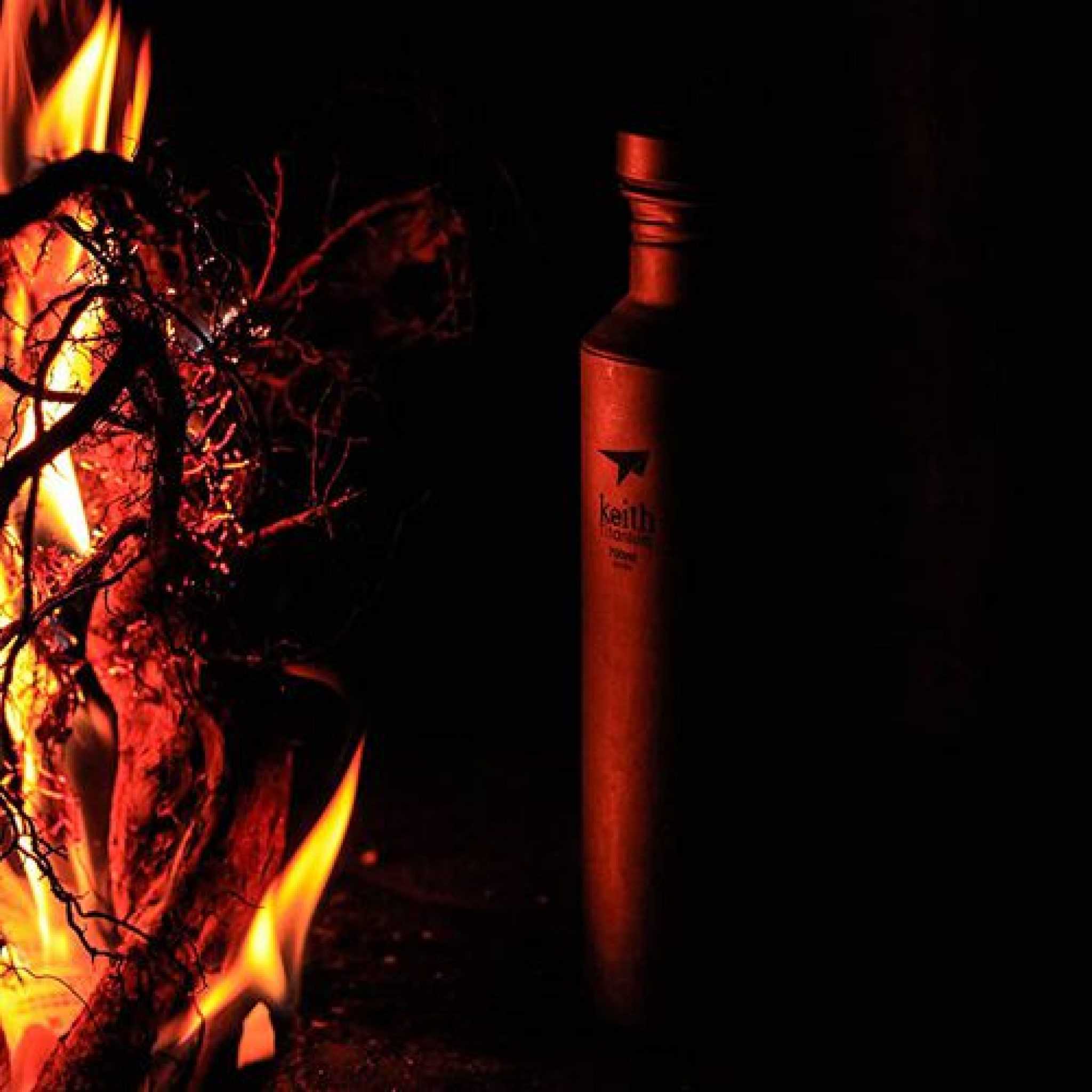 6 Best Bushcraft Water Bottles You Can Boil Water In 2024