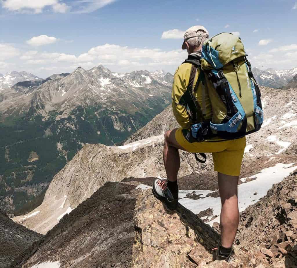 frameless backpacks vs framed backpacks